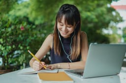 How to Write an Effective Definition Essay – Guide 2022 